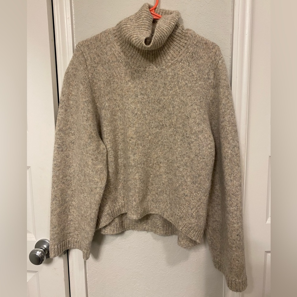 Authentic Toteme Turtleneck Sweater